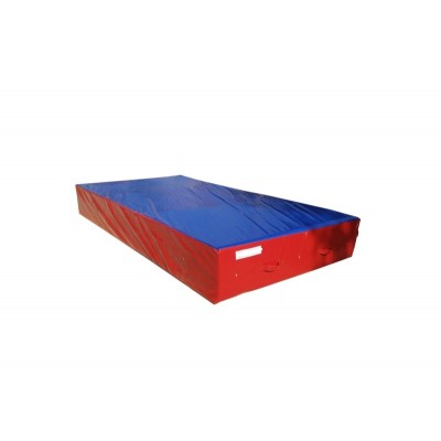 Platformă de săritură în înălțime cu dimensiunile 4x2x0,5 m